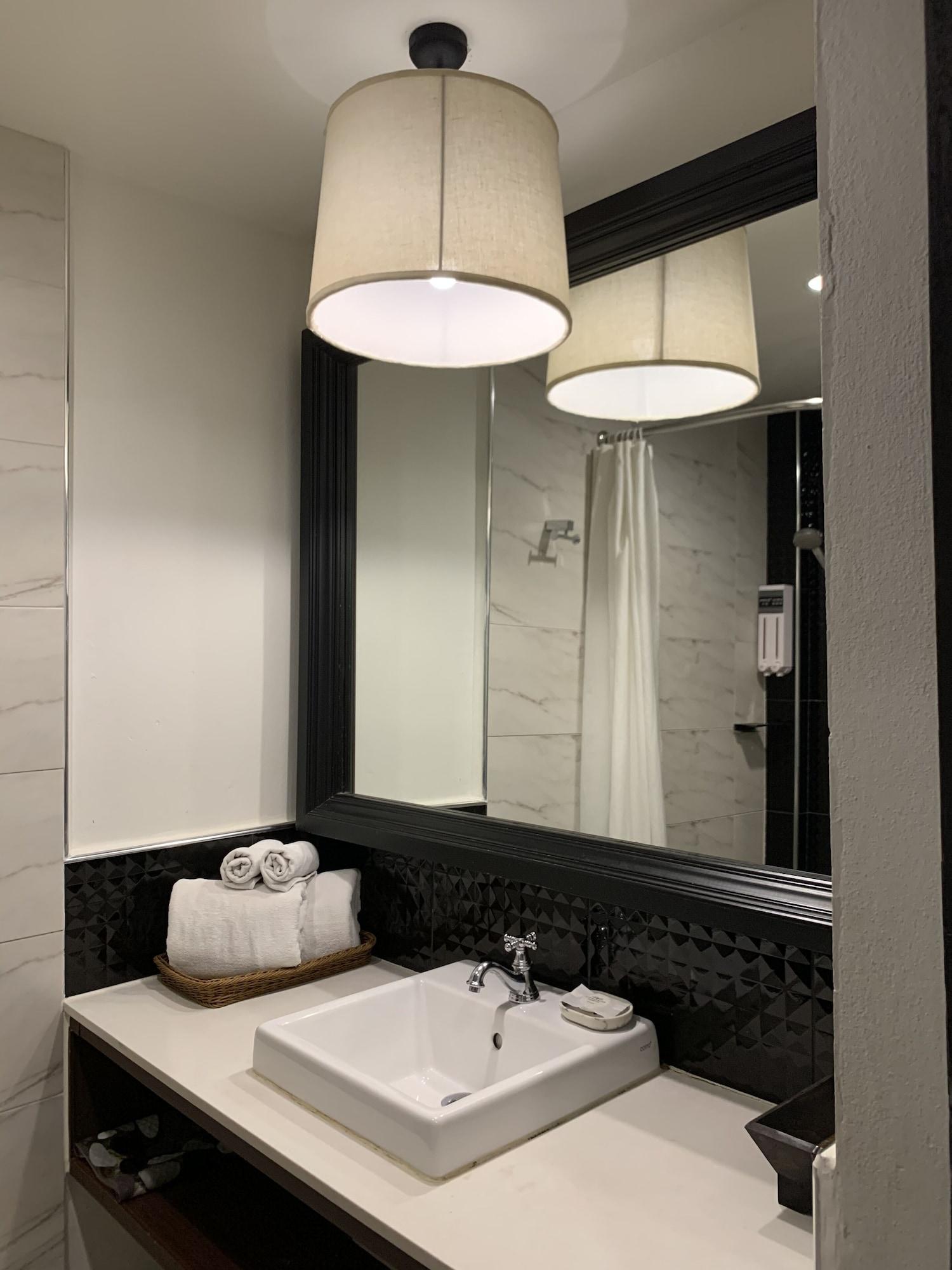 酒店 99 The Gallery Hotel- Sha Extra 3*