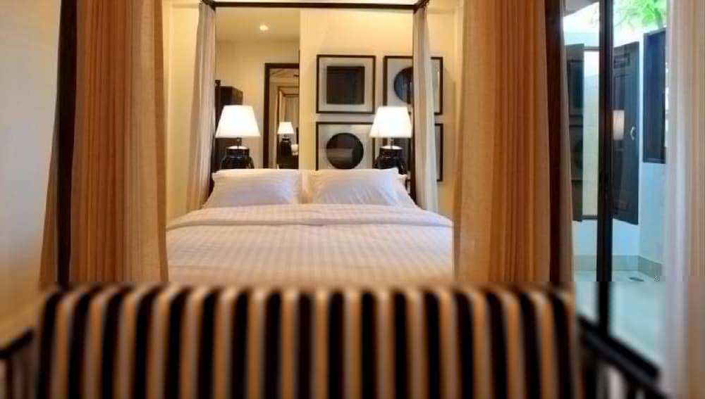 99 The Gallery Hotel- Sha Extra